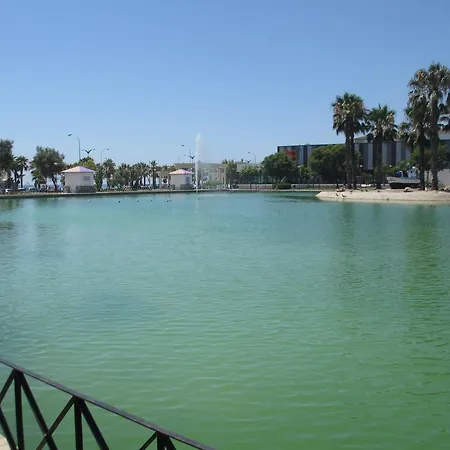 Frenta A La Playa Malaga-antonio Machado דירה